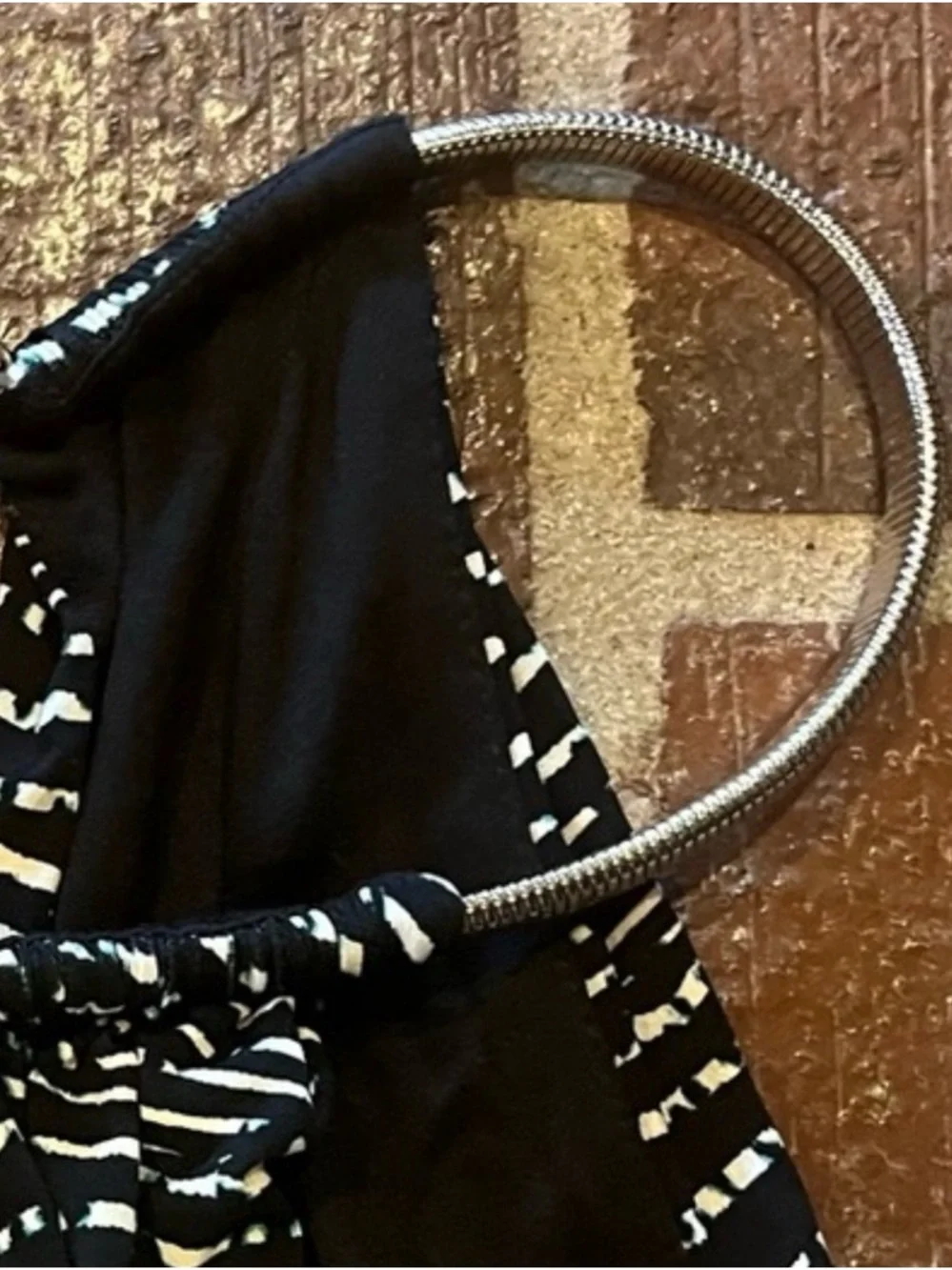 Black and White Patterned Jumpsuit Sz 8 Ivy + Blue with Silver Accents - Picture 16 of 16